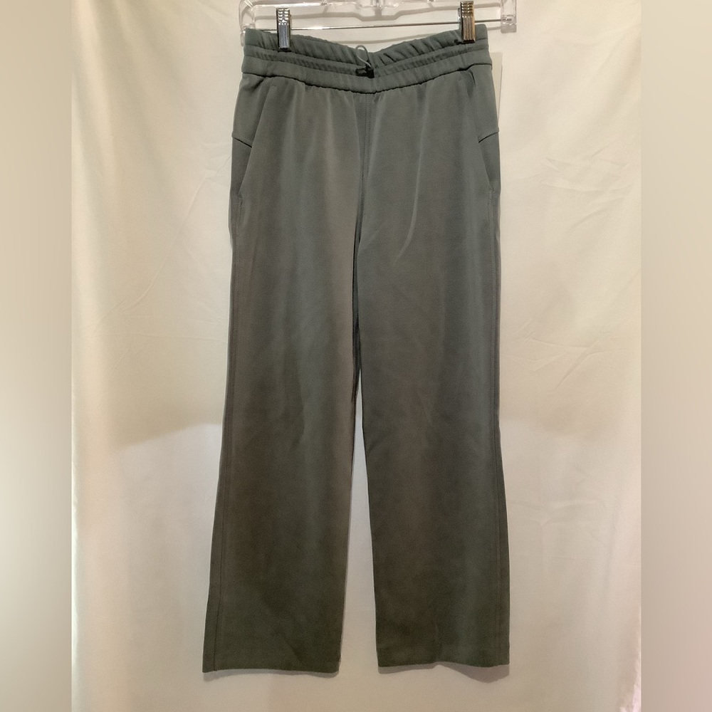 Lululemon Softstreme High-Rise Straight-Leg Cropped Pant